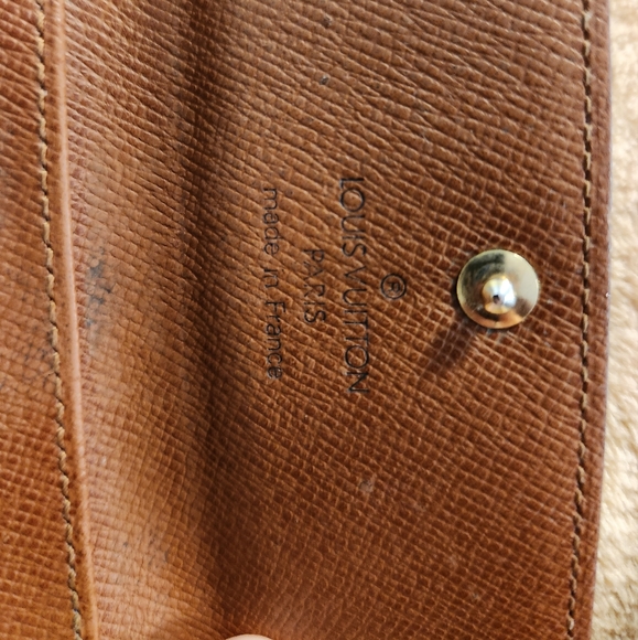 Authentic Louis Vuitton Multicles Key Chain Case Holder Wallet - Picture 5 of 13